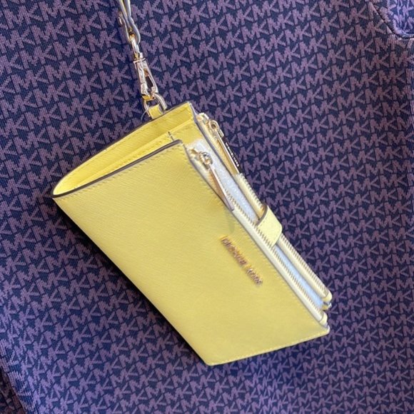 Michael Kors Jet Set Travel Large Double Zip Leather Wristlet Sunshine Yellow - Picture 10 of 16